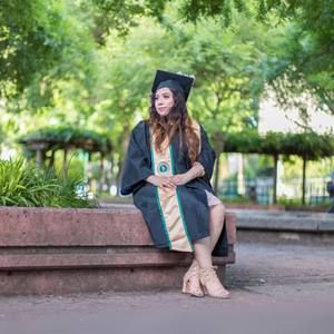 Meet your Posher, Gabriela